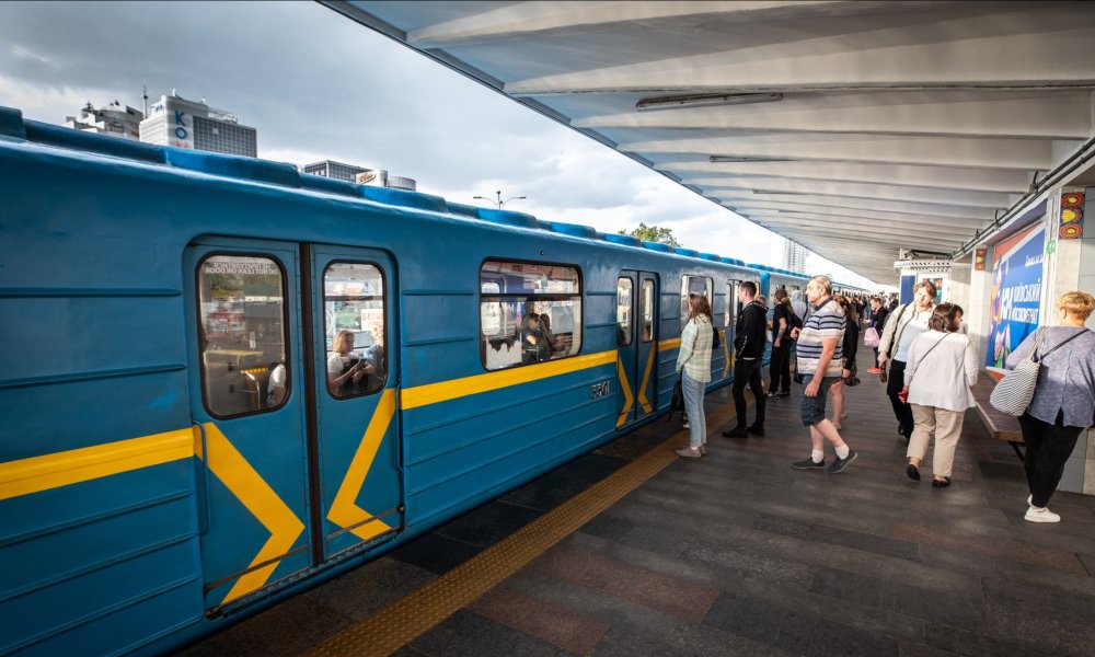 Kyiv metro announces competitive recruitment for train driver training program